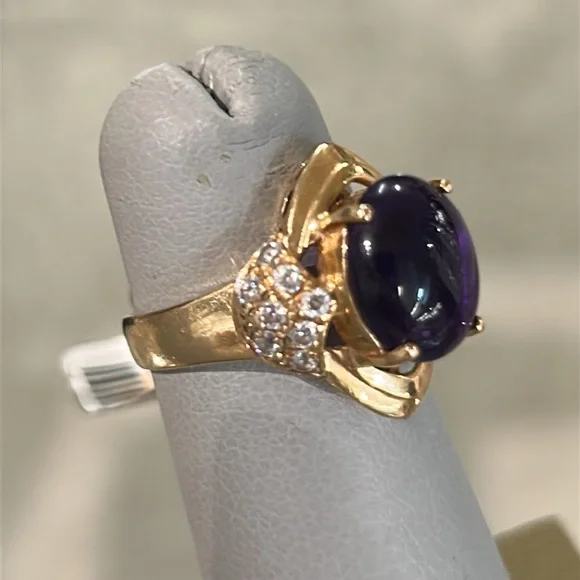 236986 14k Amethyst cabochon style